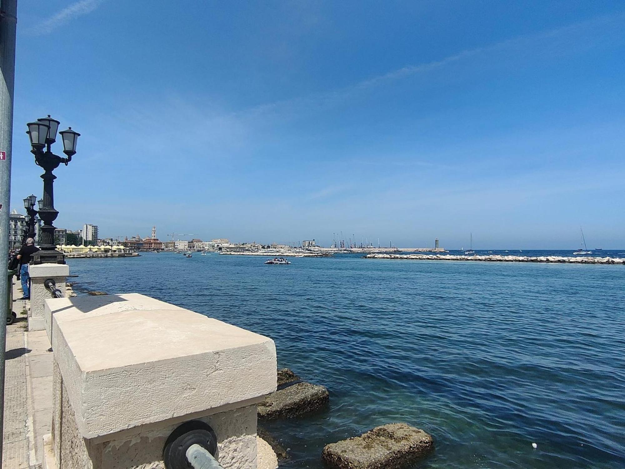 Casa Vacanze Volare Mare Fuori Bari Exterior photo