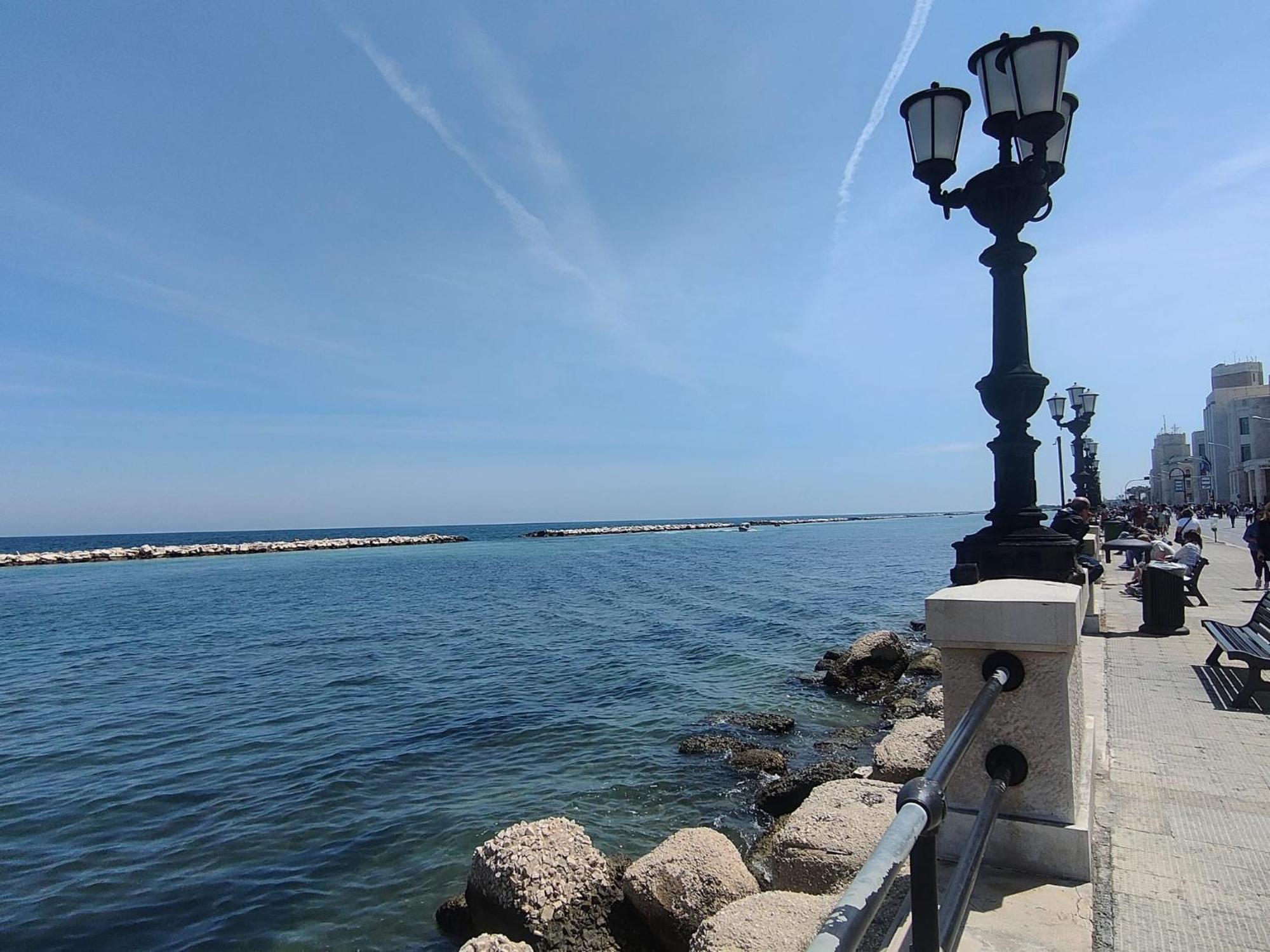 Casa Vacanze Volare Mare Fuori Bari Exterior photo